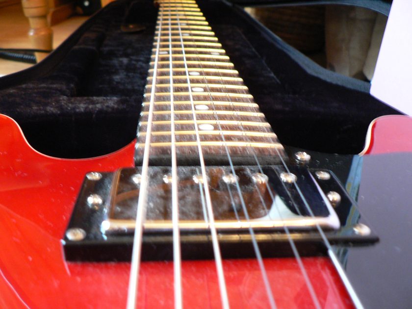 Guitar Service with The Guitar Doctor.. The Guitar Doctor Nottingham.